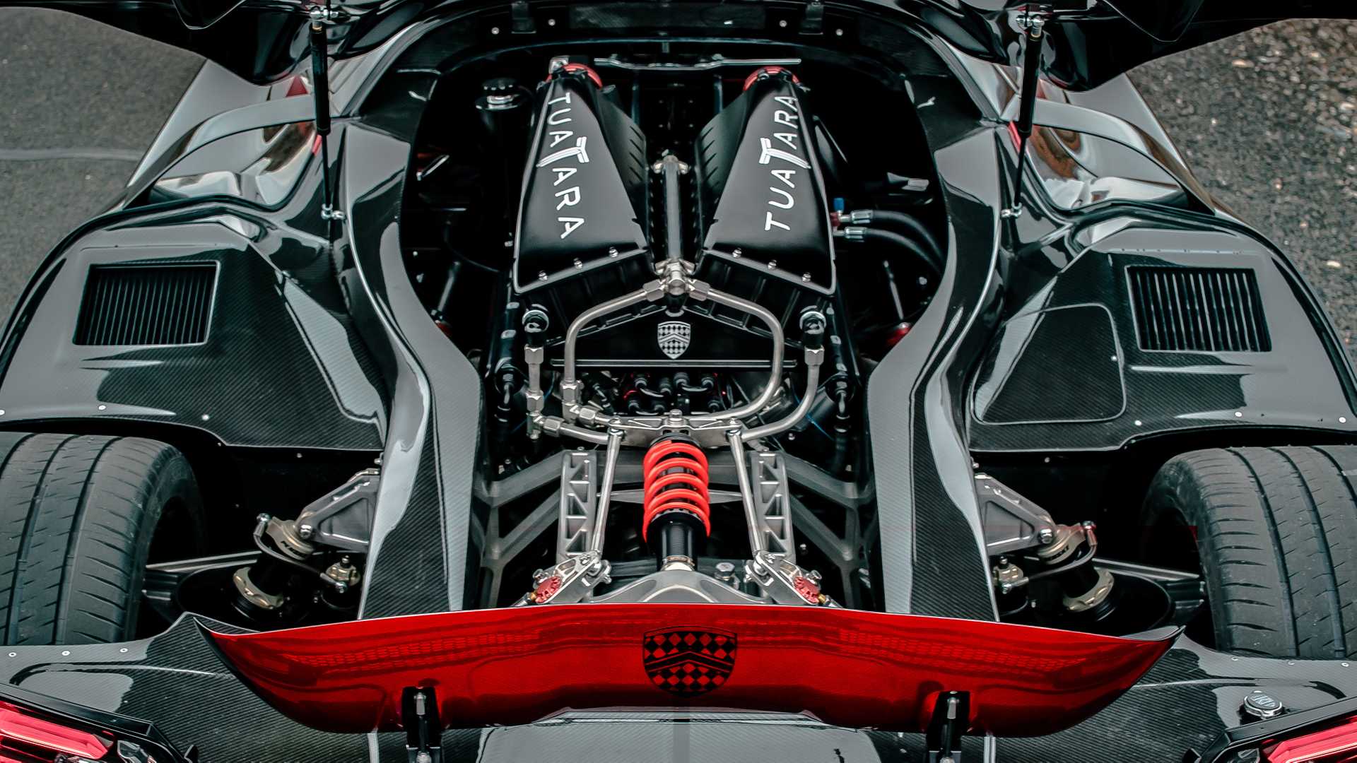 ssc-tuatara-production-model-finally-revealed-can-hit-well-over-300-mph_17